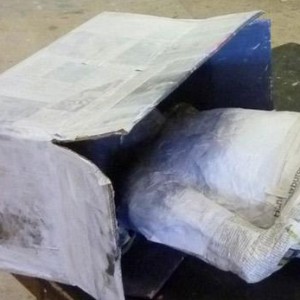 Ich habe nichts mehr ausser mir, Zeitungspapier, Gesso, Karton, 2018