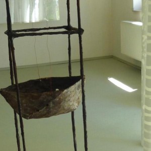 Arche Noah III, Seidenpapier gefÃ¤rbt, Holz, 2016